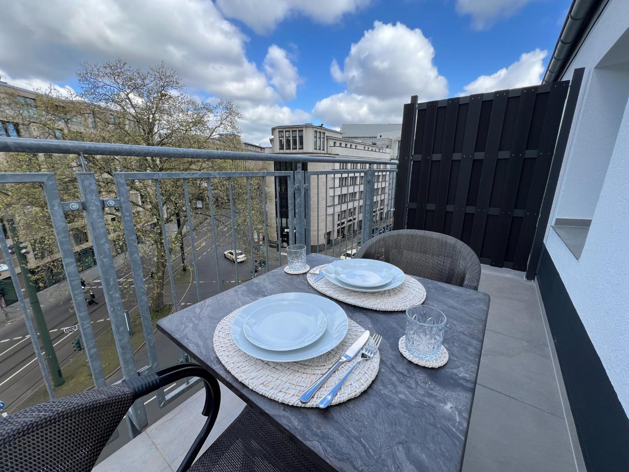 Apartment Duesseldorf City Exterior photo